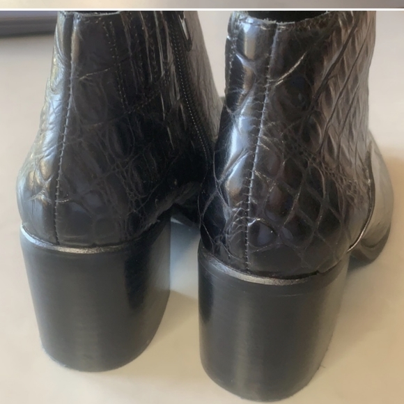 Jeffrey Campbell Croc Embossed Leather Bootie 7.5 - Picture 3 of 4